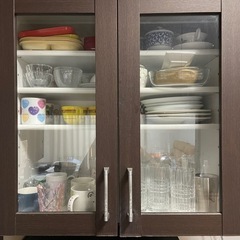 食器棚　19日から21日に引き取りできる方限定の画像