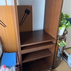引き出し　デスク　棚の画像