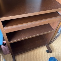 引き出し　デスク　棚の画像