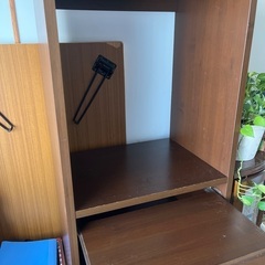 引き出し　デスク　棚の画像