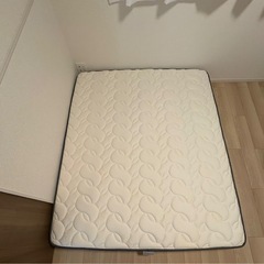 クイーンサイズマットレスの画像