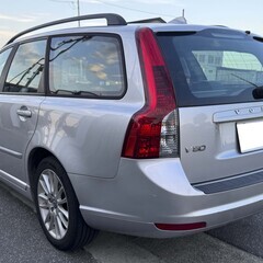 車検7年10月まで　VOLVO ボルボＶ50　2.0ｅ アクティブプラス　84292km 革シート ETC HDDナビ 運転席パワーシート　シートヒーター　の画像