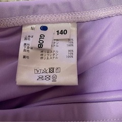 【上は未使用】　女児女の子水着　140cmの画像