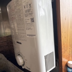 パロマガス湯沸器　PH-5BVになります！今日中に7000円です！早い者が勝ち！の画像