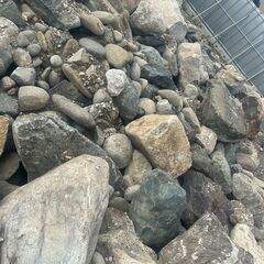 玉石・庭石（1t ～ 100t）の画像