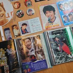 SMAP 香取慎吾 ９０年代　写真アルバム　切り抜き　バッチ　うちわ　VHS ファンクラブ冊子　等の画像