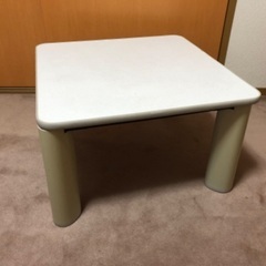 こたつ机の画像
