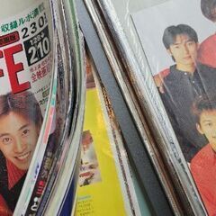 SMAP 香取慎吾 ９０年代　写真アルバム　切り抜き　バッチ　うちわ　VHS ファンクラブ冊子　等の画像