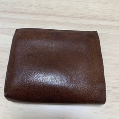 折りたたみ財布の画像