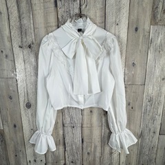 SHEIN ホワイト レース付きシャツ L
の画像