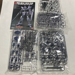 未組み立て　HG 1/144 デルタプラス　ガンダム　ガンプラの画像