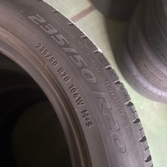 無料タイヤ　235/50R20の画像