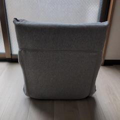 へたりにくい座椅子　ライトグレーの画像