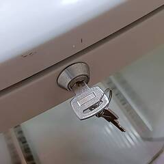 レマコム 業務用 冷蔵庫 白 RCS-4G84SL カギ付き LED照明  居酒屋 弁当屋 飲食店の画像