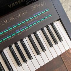 YAMAHA DX21 シンセサイザーの画像