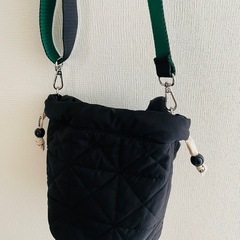 【美品】BAYFLOW チャーム付キルト巾着の画像