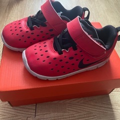 NIKE ❤️ 13cm❤️赤❤️運動靴の画像