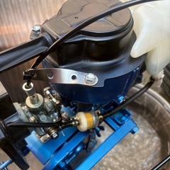 スズキ2馬力船外機の画像