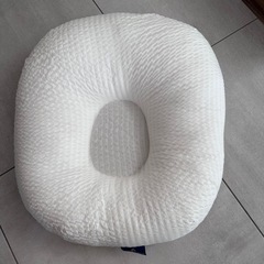 Love tree   赤ちゃん　クッション
の画像