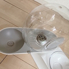 ペット 水飲み＆餌置きの画像