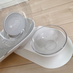 ペット 水飲み＆餌置きの画像