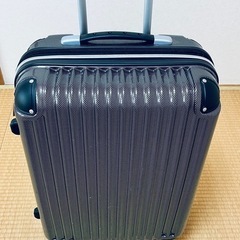 スーツ・キャリーケースの画像