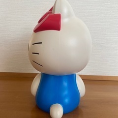 ハローキティBIG貯金箱の画像