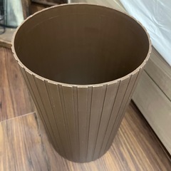 ゴミ箱の画像