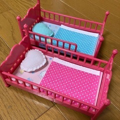 キティちゃん　2段ベッド　の画像
