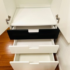イケア 　kids チェストの画像