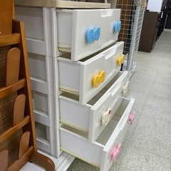 リユースのサカイ東金店 4段衣装ケース ※上段剥がれあり TJ13324の画像