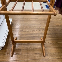 リユースのサカイ東金店 木製ハンガーラック TJ13325の画像