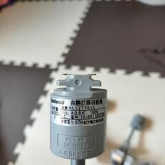最終値下！ダクトレール用スポット照明器具4つです。の画像