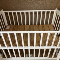 カトージ　ベビーベッド