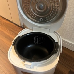炊飯器の画像