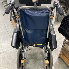 リユースマン倉敷、車椅子、ネイビーの画像