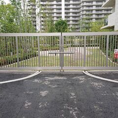 フェンス工事の現場作業スタッフ／未経験の方もOK／チームワーク重視で、人間関係も良好です！の画像