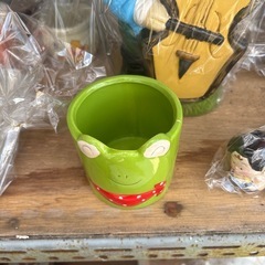 蛙　陶器製　みどり　植木鉢の画像