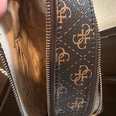 GUESS ショルダーバッグの画像