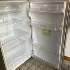 冷凍冷蔵庫 SHARP・2016年式・225L・SJ-23A-S・洗濯機 / ｵｰﾌﾞﾝﾚﾝｼﾞ等も出品して居ます、ｾｯﾄ購入の方は割引致します！【神奈川県(平塚駅～直線約２０km圏内) 限定販売・送料と設置無料】全国販売は致しません・(お買得)➡問い合わせ～3日以内のお約束で5%割引します！・希望者多数で売切れる事も御座います。の画像