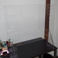 アクリル板 飛沫防止 パーテーション 仕切り板 窓付きの画像