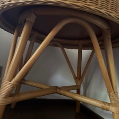 無印良品藤のテーブル
の画像