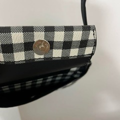 お財布　ショルダーバッグ　白黒　チェック　女の子の画像