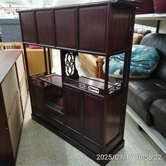 レトロな水屋箪笥の画像