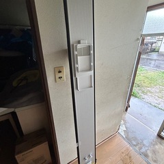 ポータブルクーラー 窓パネルの画像