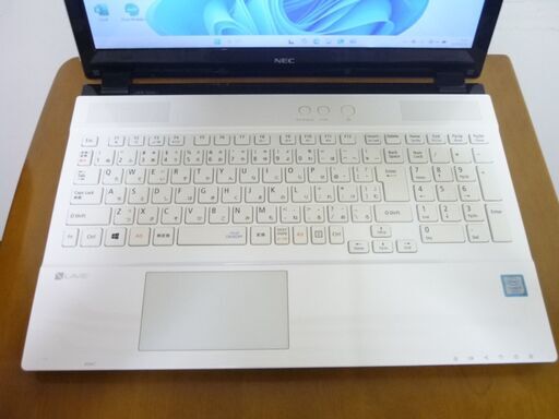 NEC人気のホワイトカラー 動作快適高速SSD500 高性能i5搭載 メモリ超大容量16G win11 カメラ テンキー 0410