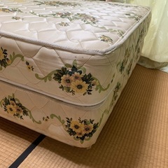 0円です！　ベッド　マットレス　ベットフレームの画像