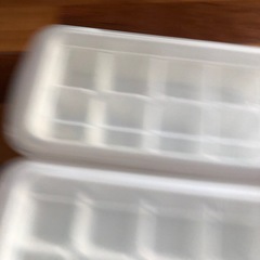 氷トレー2つの画像