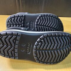 S11/クロックス ユニセックス バヤバンド サンダル ブラック/ホワイト M5W7/23cm　優れた耐水性とクッション性　防臭効果ありの画像