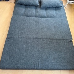 リクライニング調整可能ソファーベッドの画像